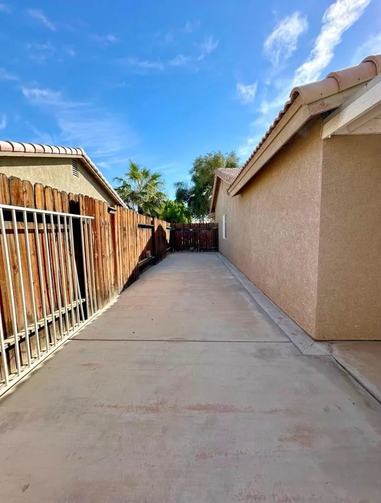 161 Eunice Circle Blythe, CA 92225