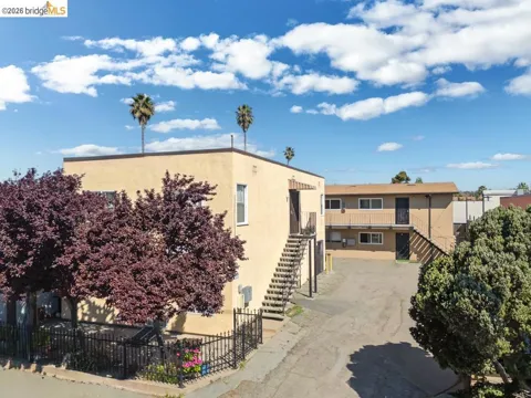 2215 Dover Ave
