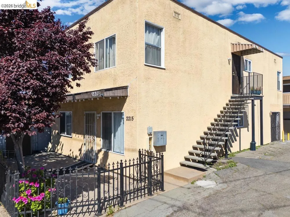2215 Dover Ave San Pablo, CA 94806