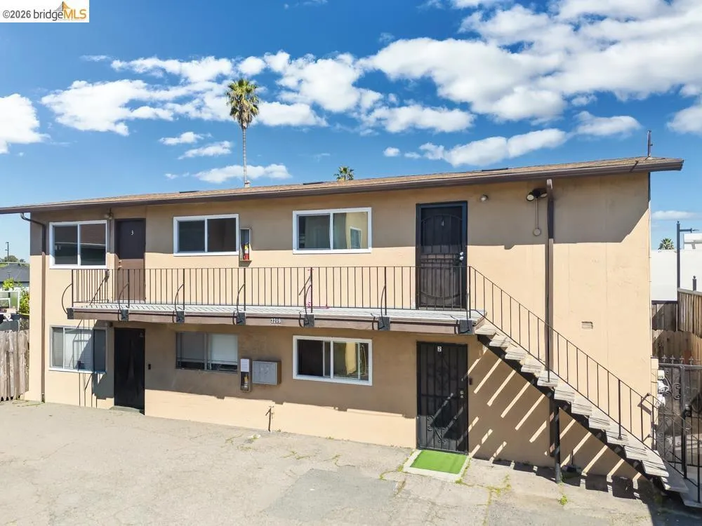 2215 Dover Ave San Pablo, CA 94806