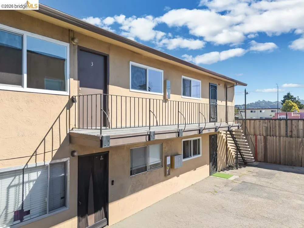 2215 Dover Ave San Pablo, CA 94806