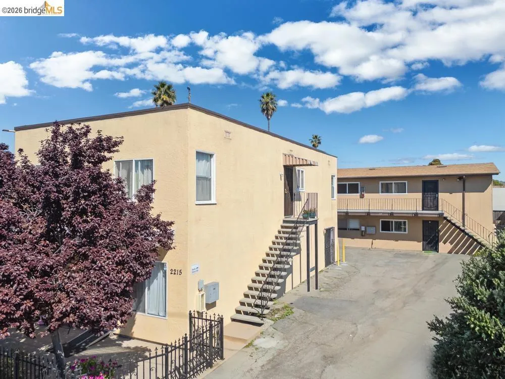 2215 Dover Ave San Pablo, CA 94806