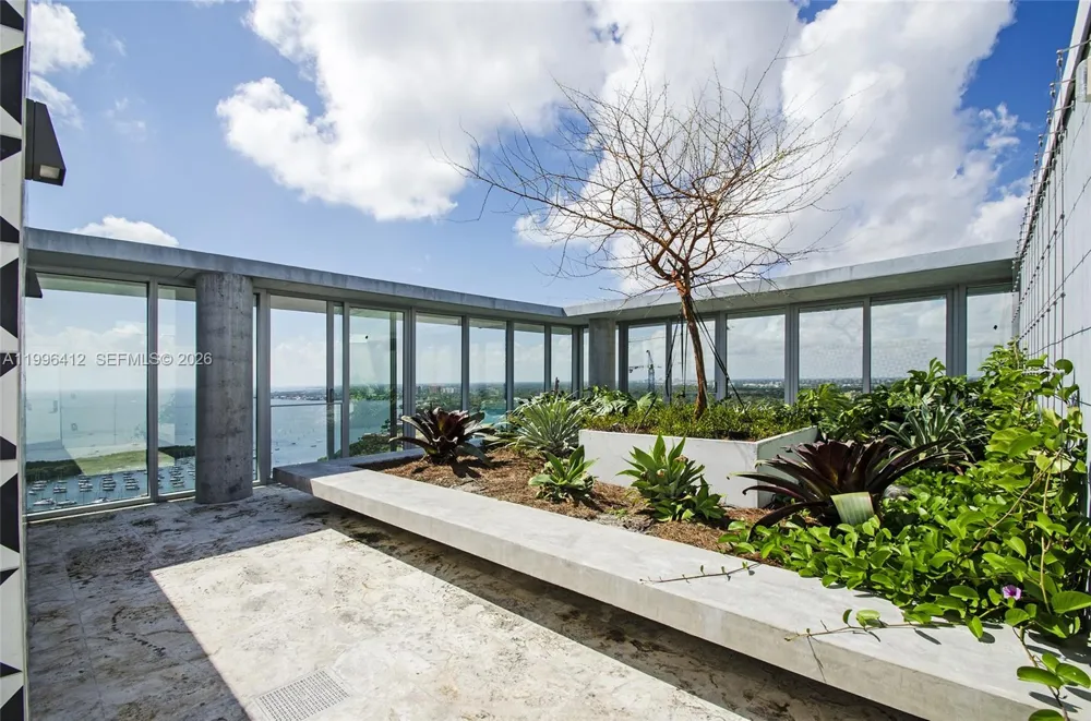 2669 S Bayshore Dr #702-N Coconut Grove, FL 33133