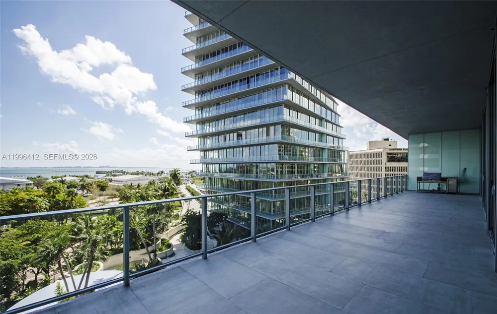 2669 S Bayshore Dr #702-N Coconut Grove, FL 33133