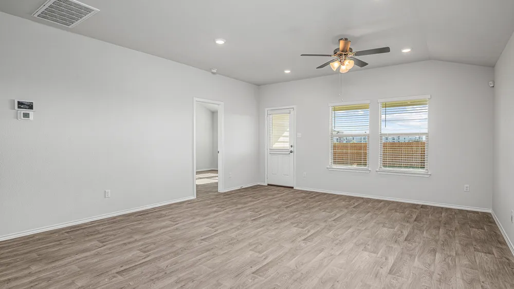 152 McNamara Court Jarrell, TX 76537