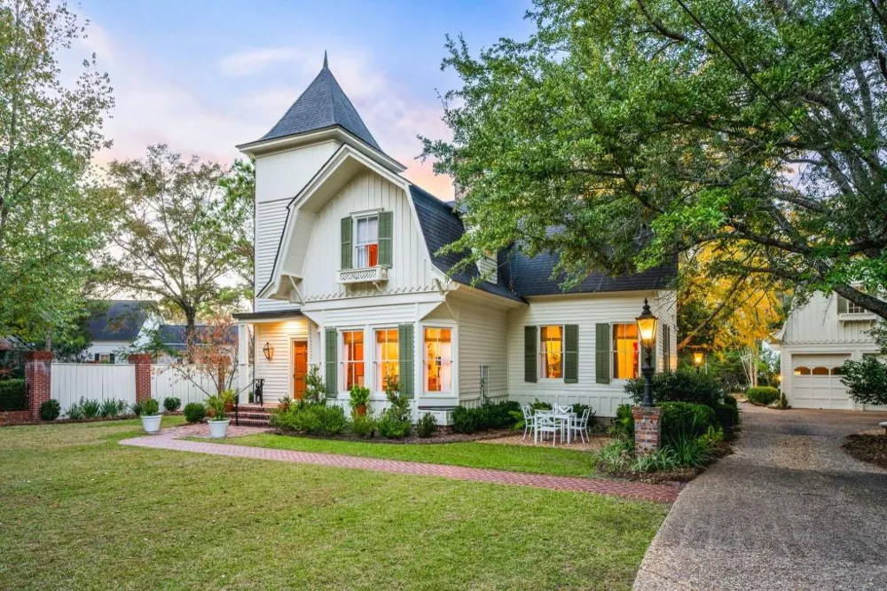 437 Remington Avenue Thomasville, GA 31792