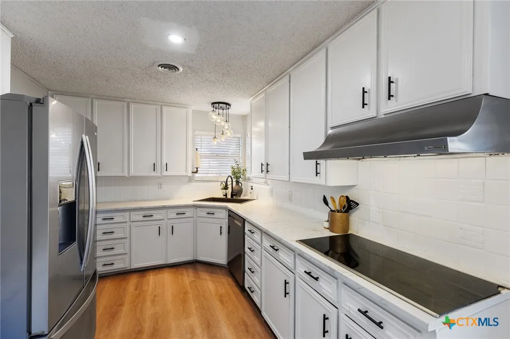 139 E Cottonwood Drive Granite Shoals, TX 78654