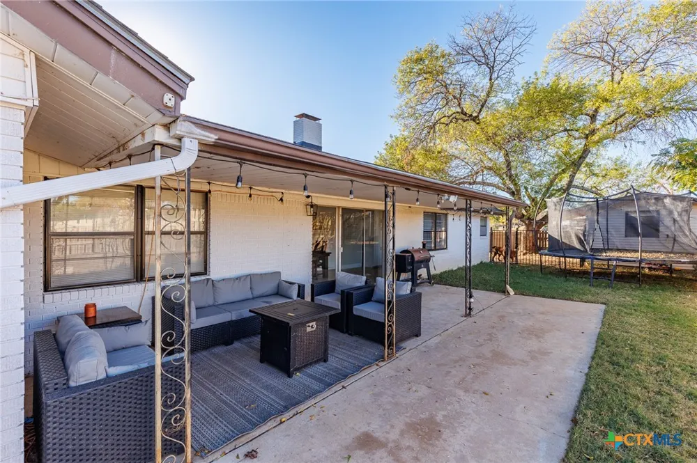 139 E Cottonwood Drive Granite Shoals, TX 78654