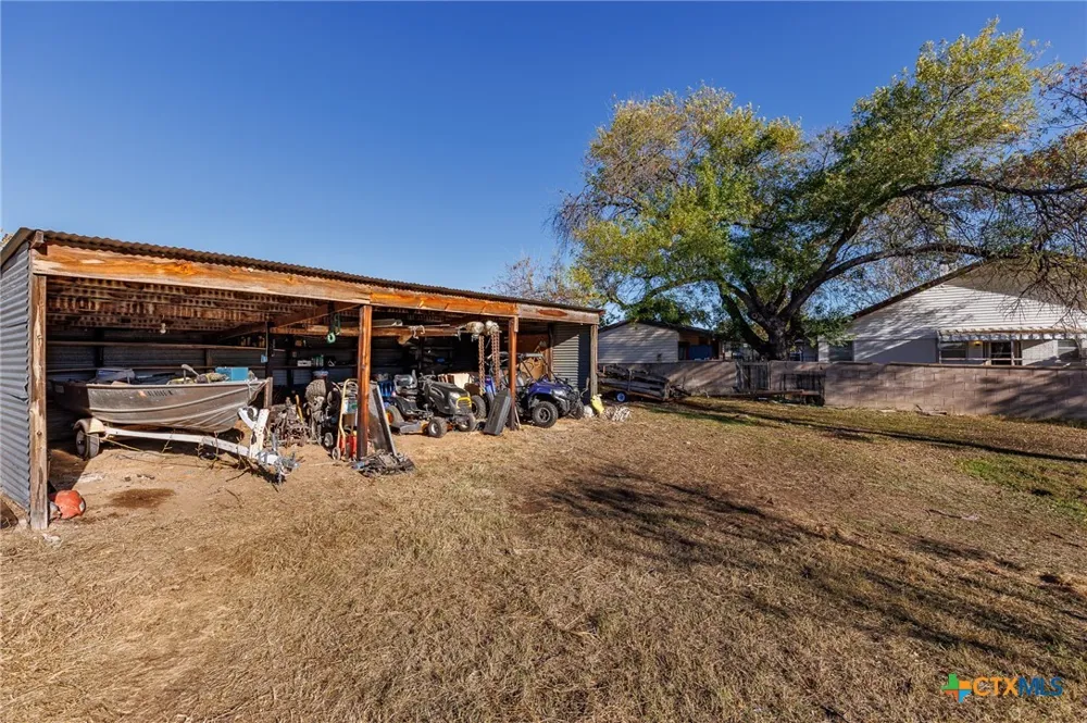 139 E Cottonwood Drive Granite Shoals, TX 78654