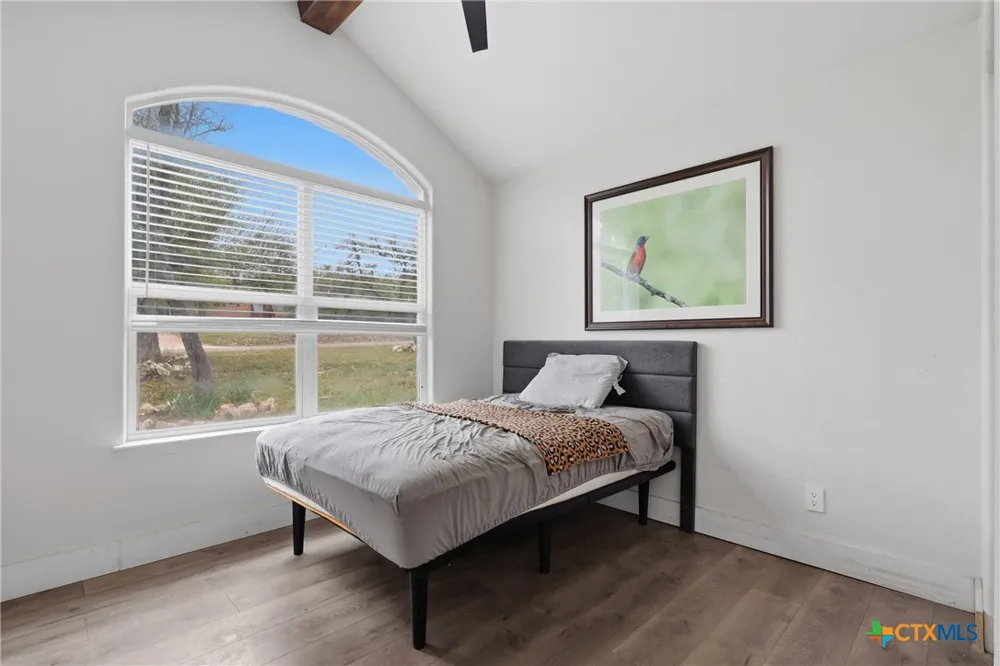 297 Rust Ranch Blanco, TX 78606