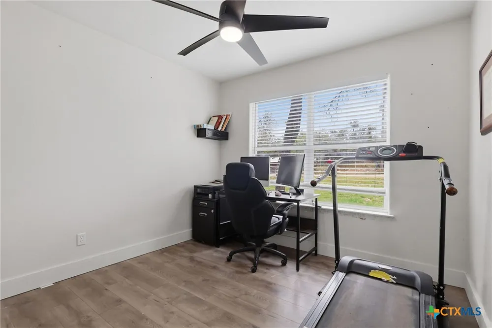 297 Rust Ranch Blanco, TX 78606