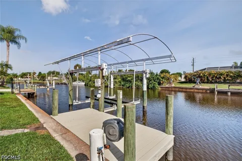 San Marino Drive S