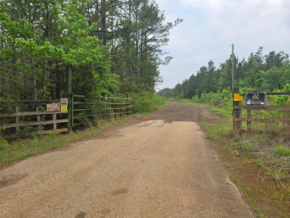 66 Cr 4248 San Augustine, TX 75972