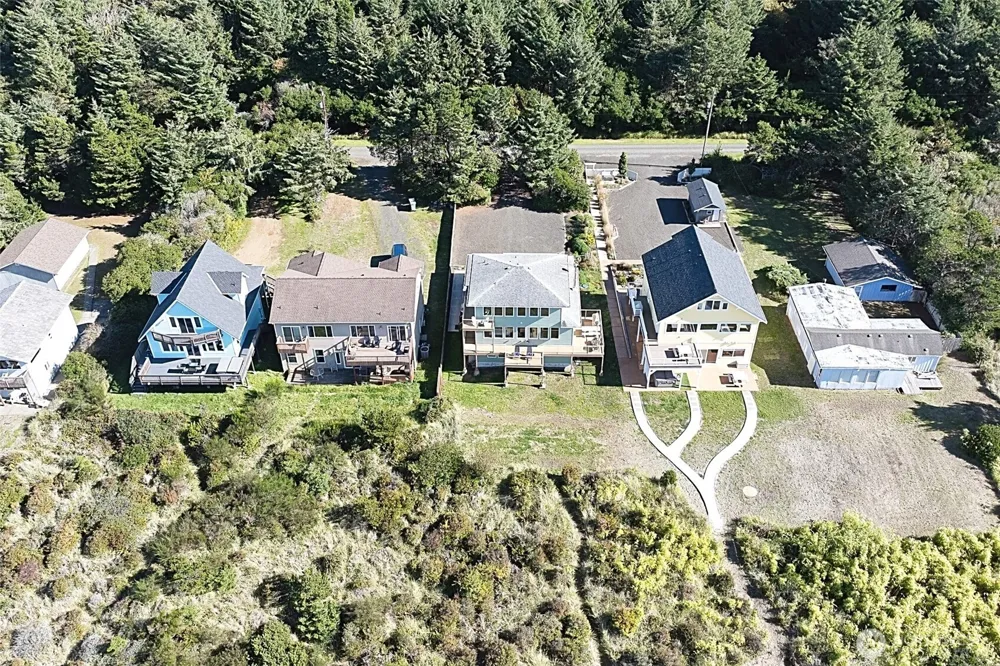 27 Ocean Lane Copalis Beach, WA 98535