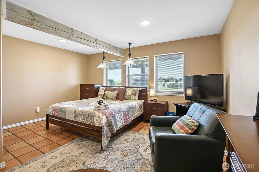 27 Ocean Lane Copalis Beach, WA 98535