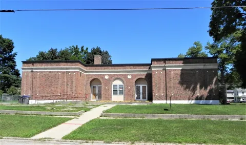 601 Neuman Street