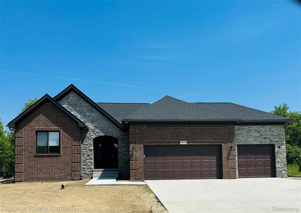 8374 Meadow Creek Drive Goodrich Village, MI 48438