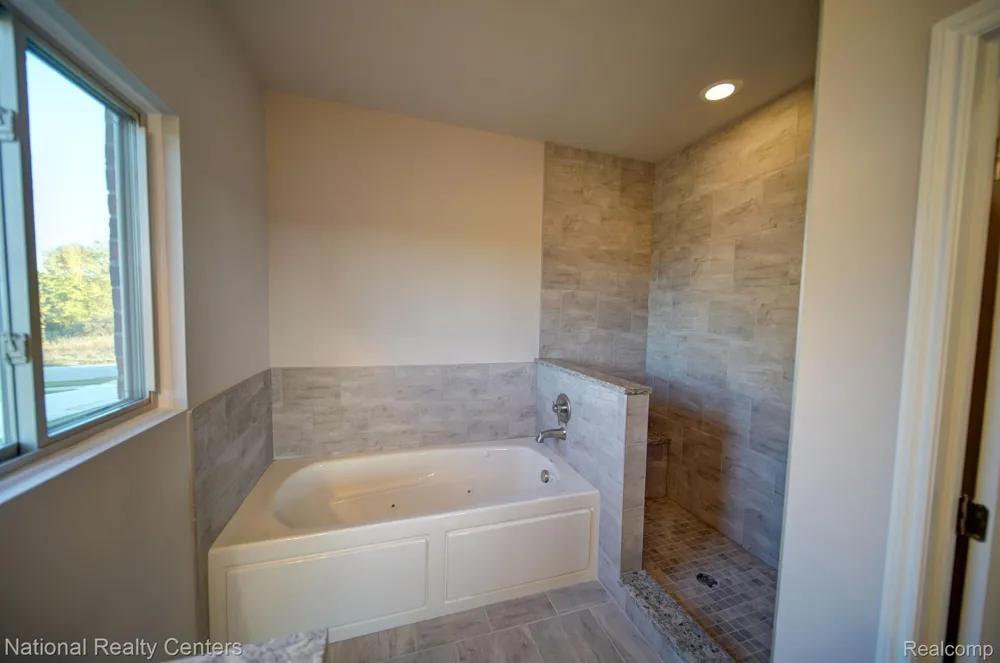 8374 Meadow Creek Drive Goodrich Village, MI 48438