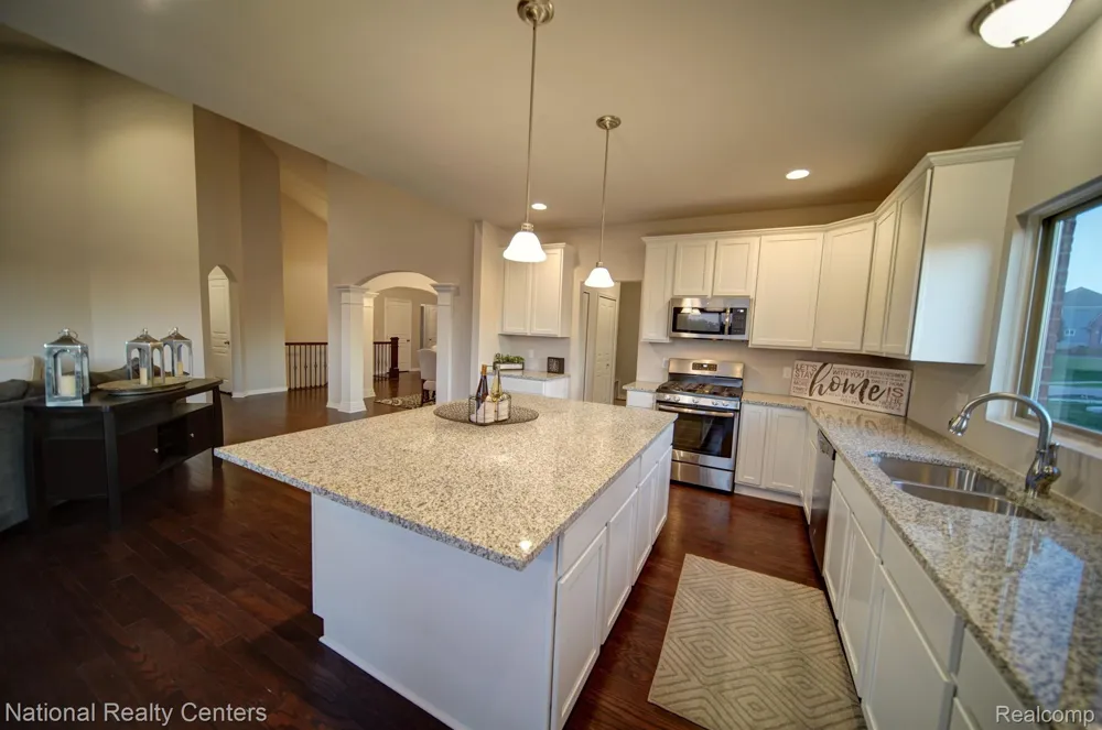 8374 Meadow Creek Drive Goodrich Village, MI 48438