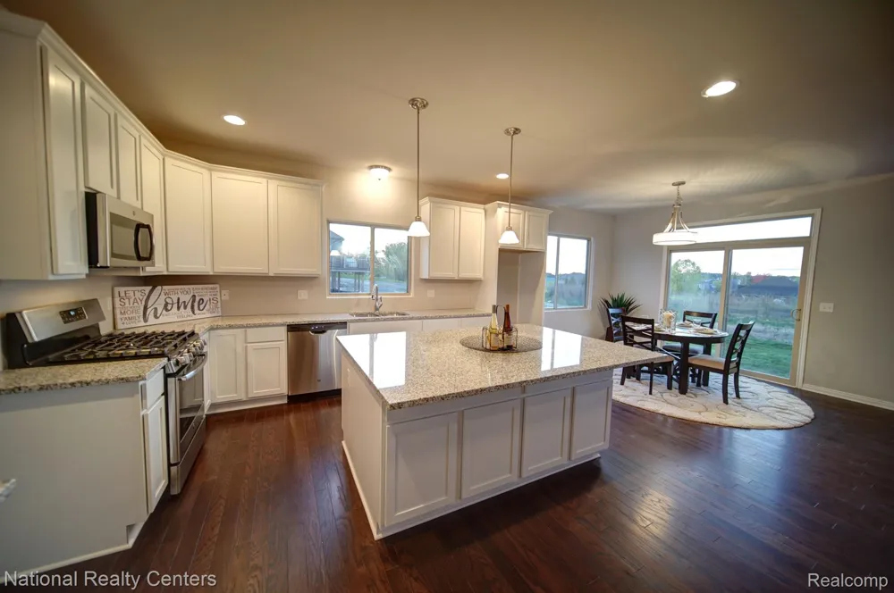 8374 Meadow Creek Drive Goodrich Village, MI 48438