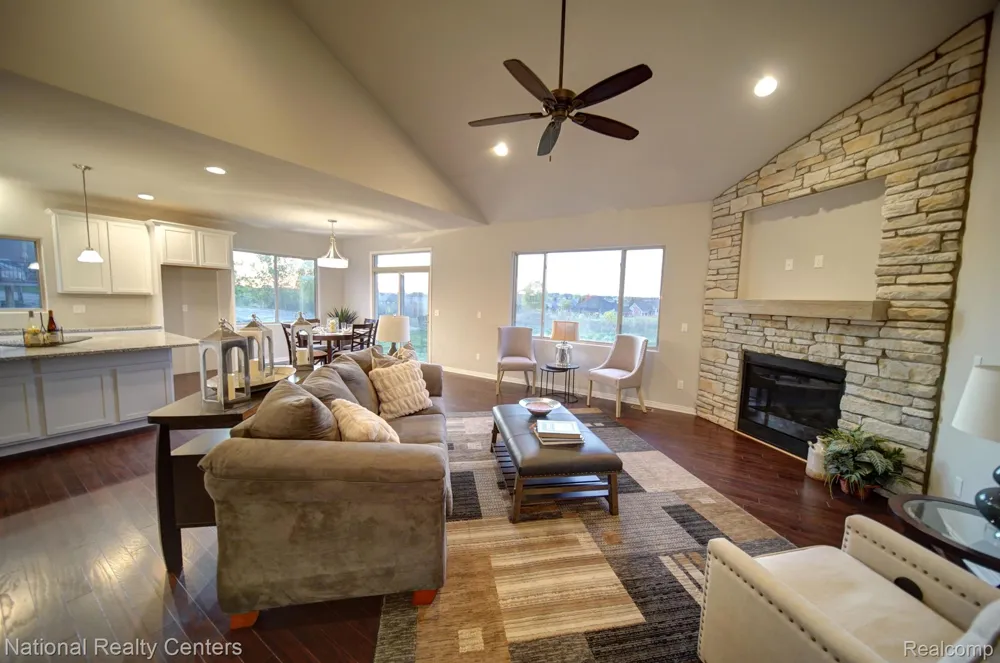 8374 Meadow Creek Drive Goodrich Village, MI 48438