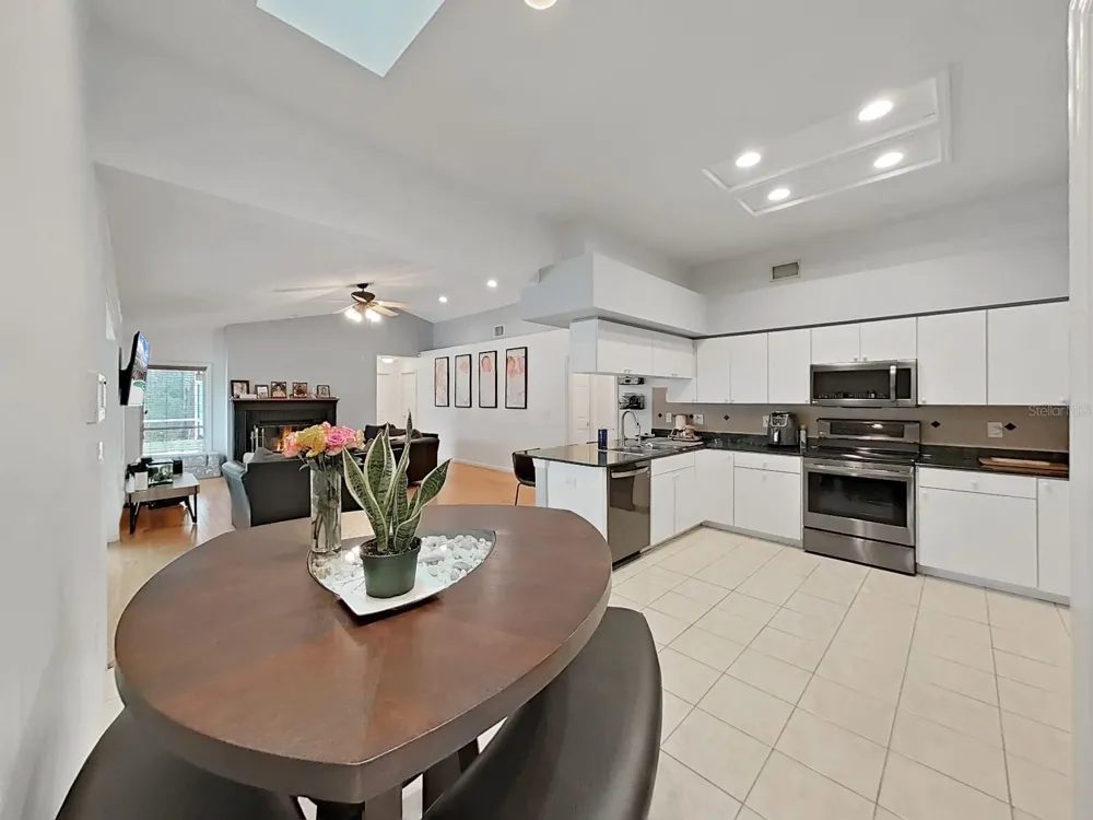17307 OAK LEDGE DRIVE Lutz, FL 33549