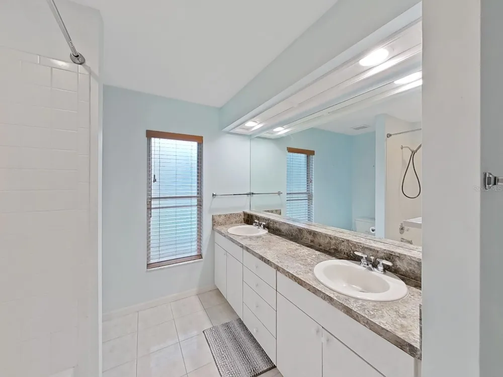 17307 OAK LEDGE DRIVE Lutz, FL 33549