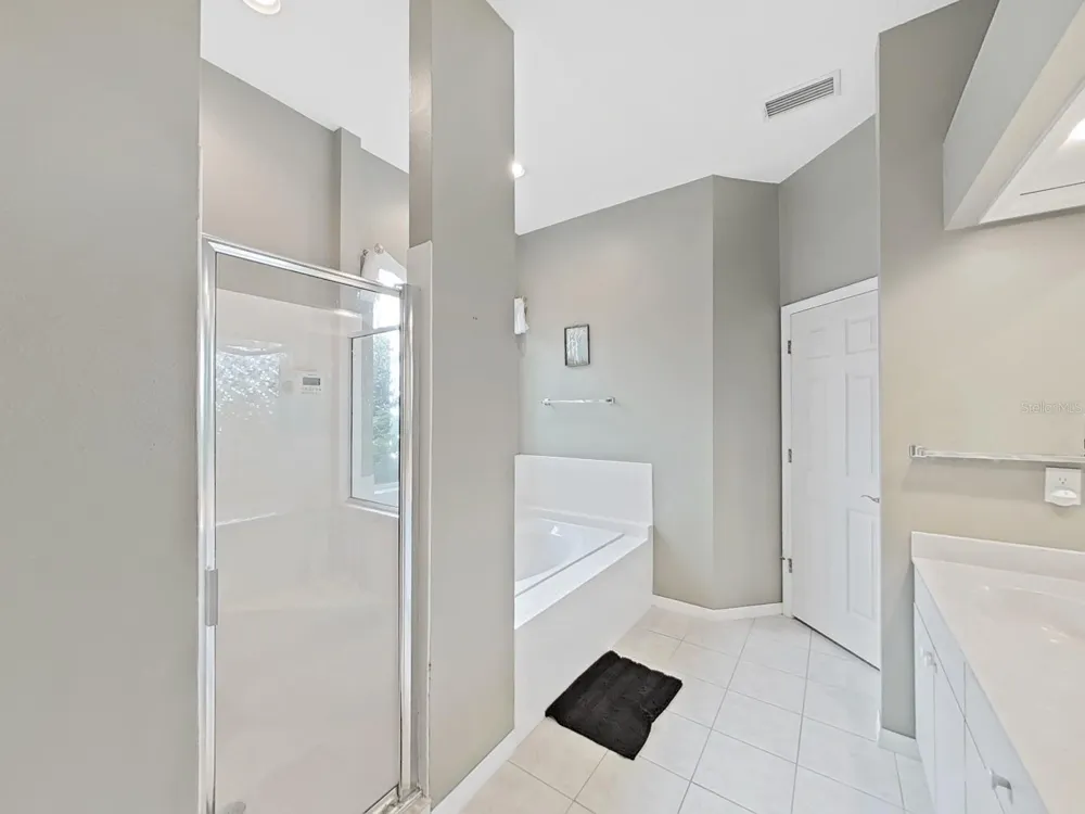 17307 OAK LEDGE DRIVE Lutz, FL 33549