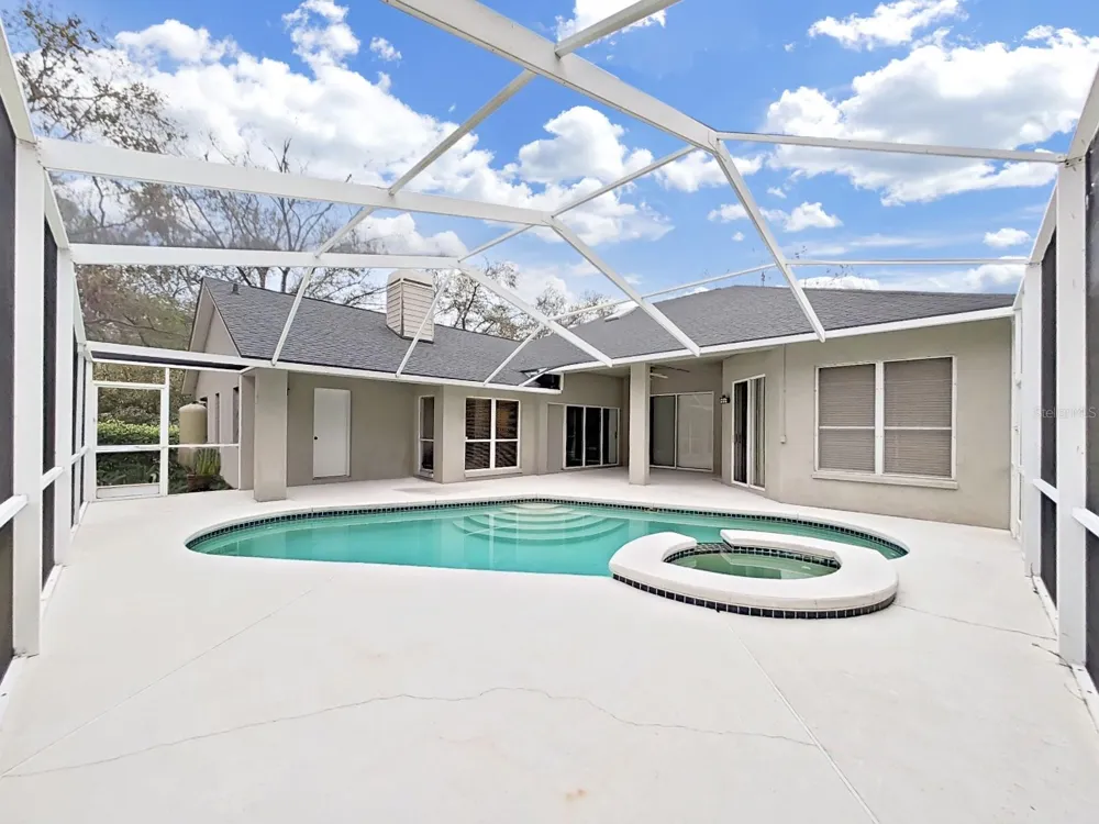 17307 OAK LEDGE DRIVE Lutz, FL 33549