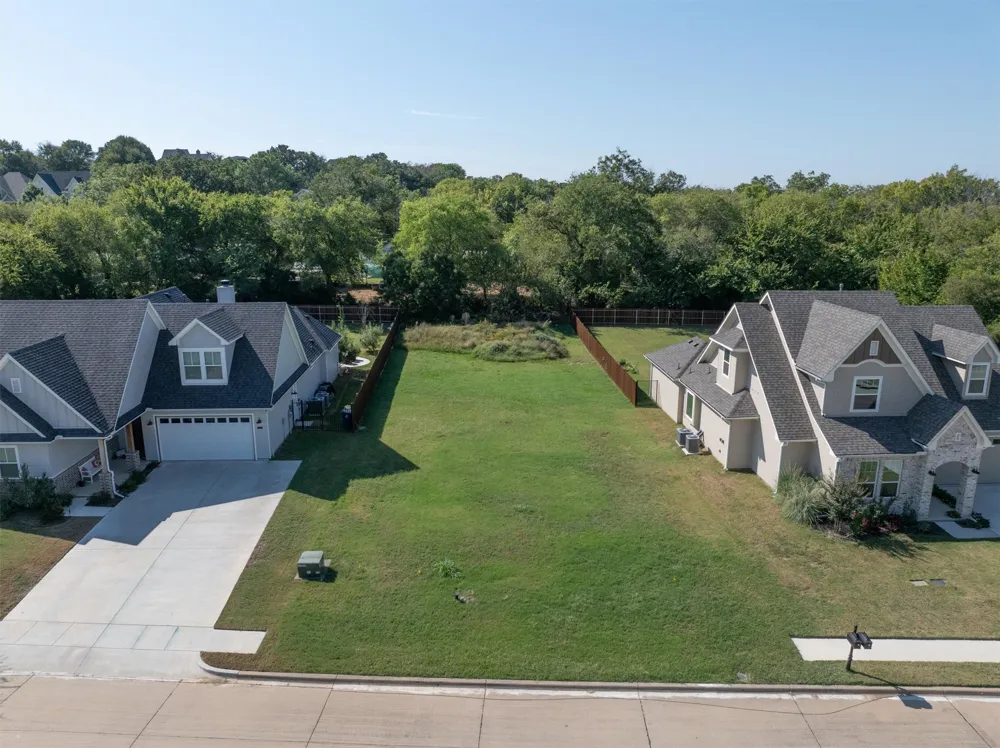 208 Village Way Argyle, TX 76226