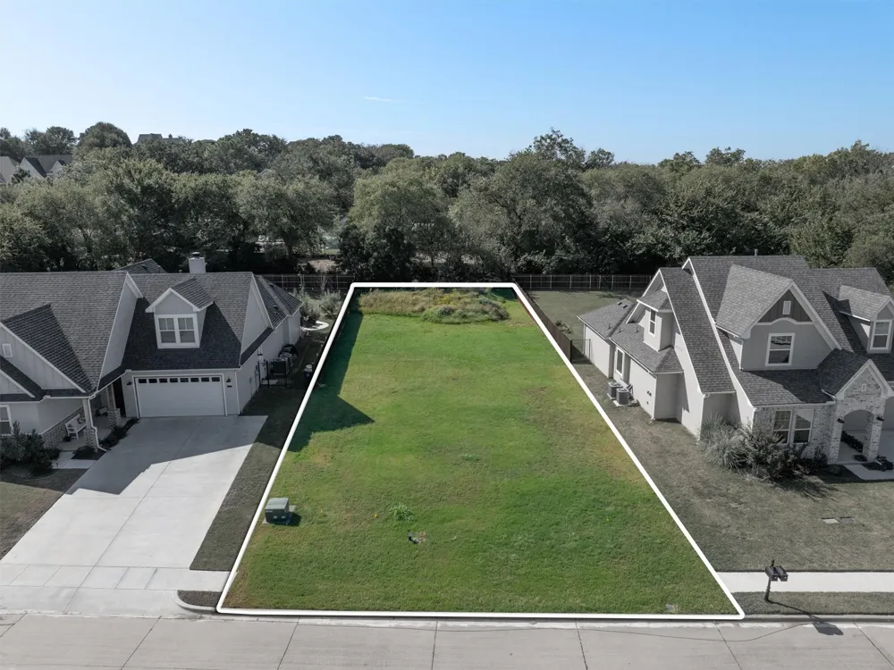 208 Village Way Argyle, TX 76226