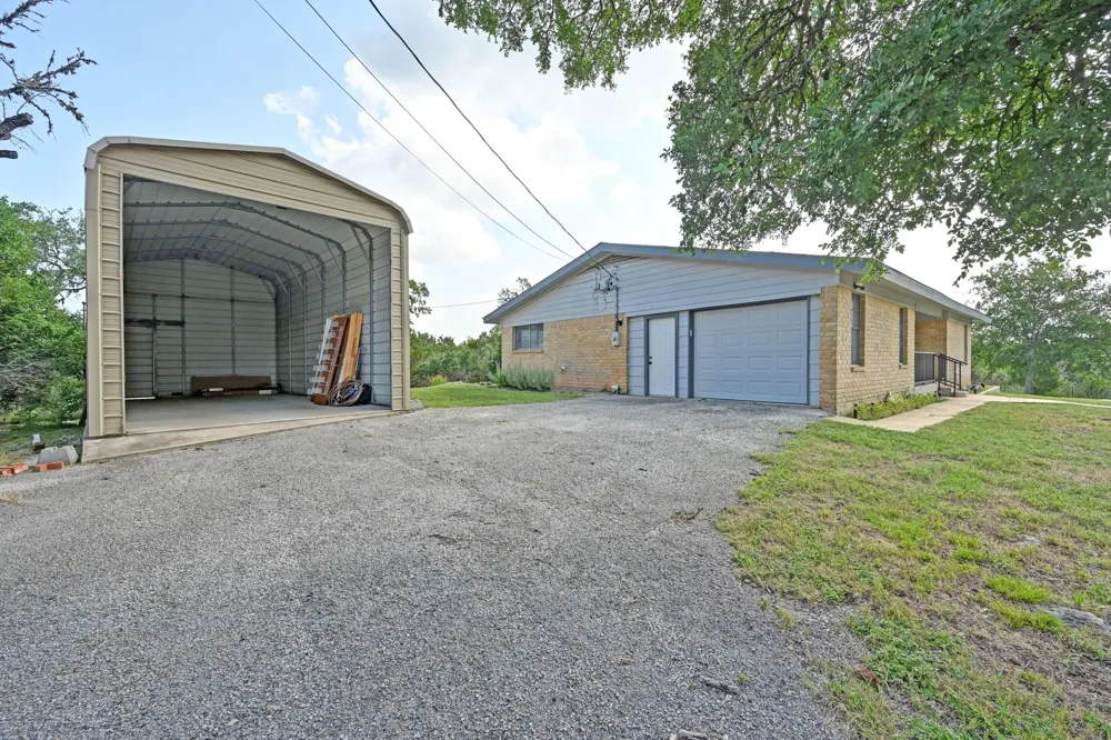 2018 Chaparral Park Road Manchaca, TX 78652