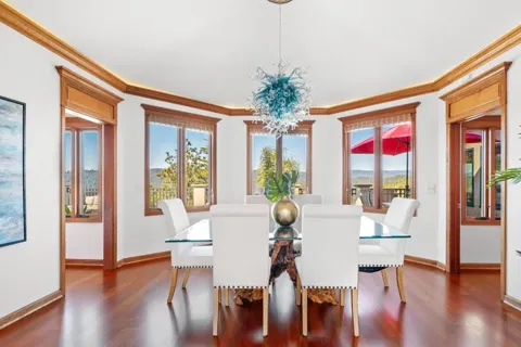 17 Kite Hill Road