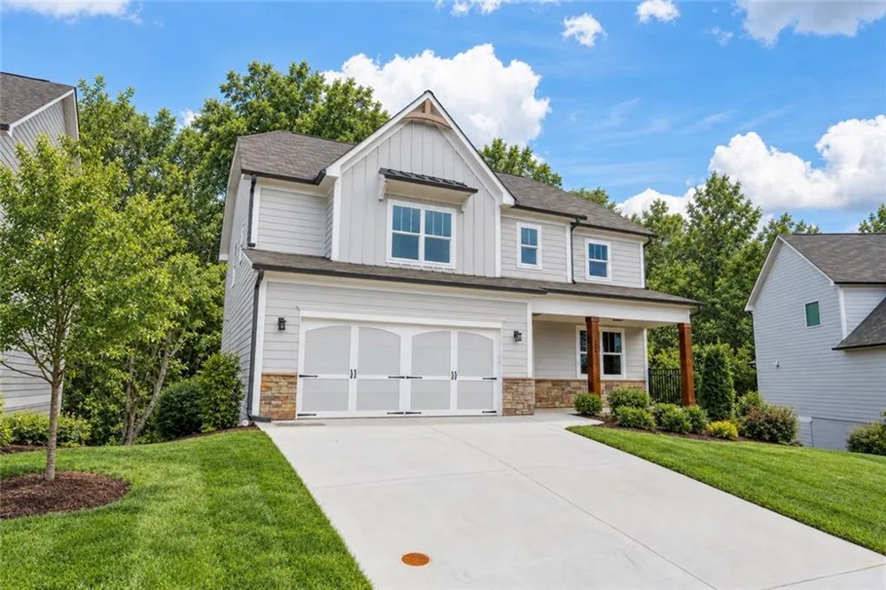 126 Spaulding Lane Woodstock, GA 30188