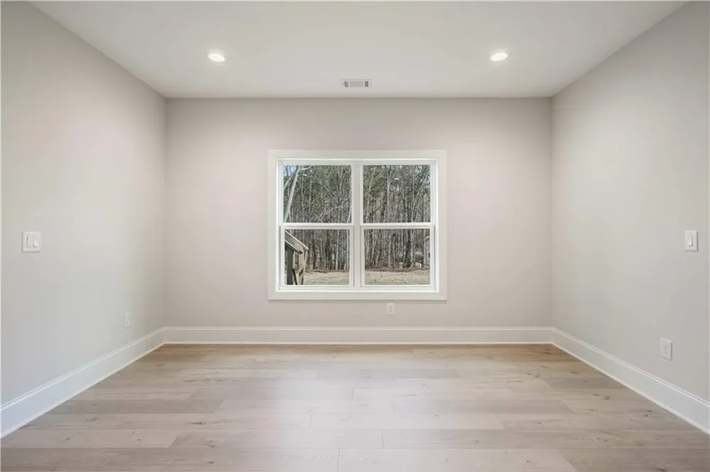 126 Spaulding Lane Woodstock, GA 30188