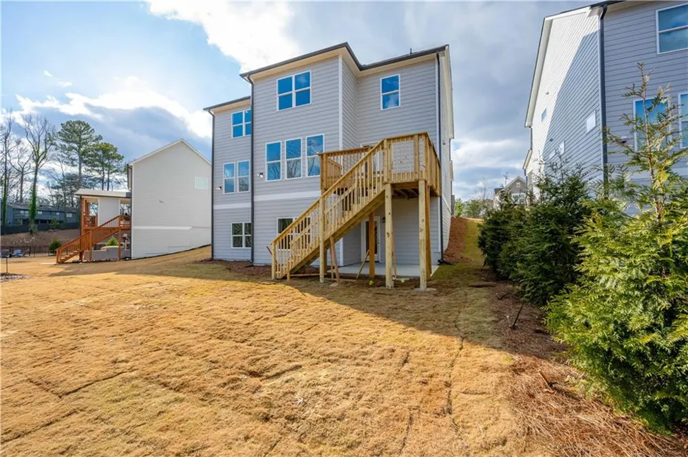126 Spaulding Lane Woodstock, GA 30188