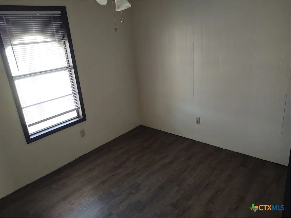 200 Quail Run Road Martindale, TX 78655