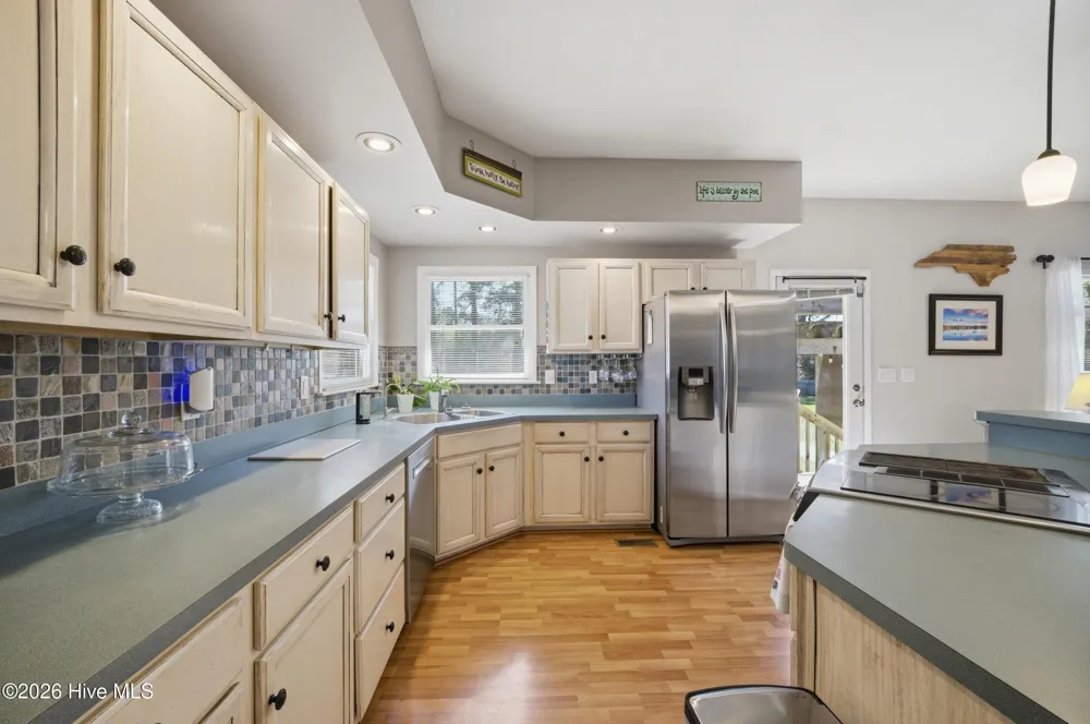 147 Point Boulevard Moyock, NC 27958