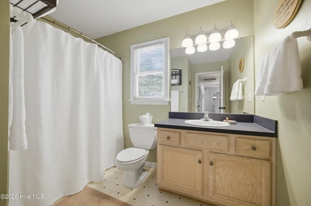 147 Point Boulevard Moyock, NC 27958