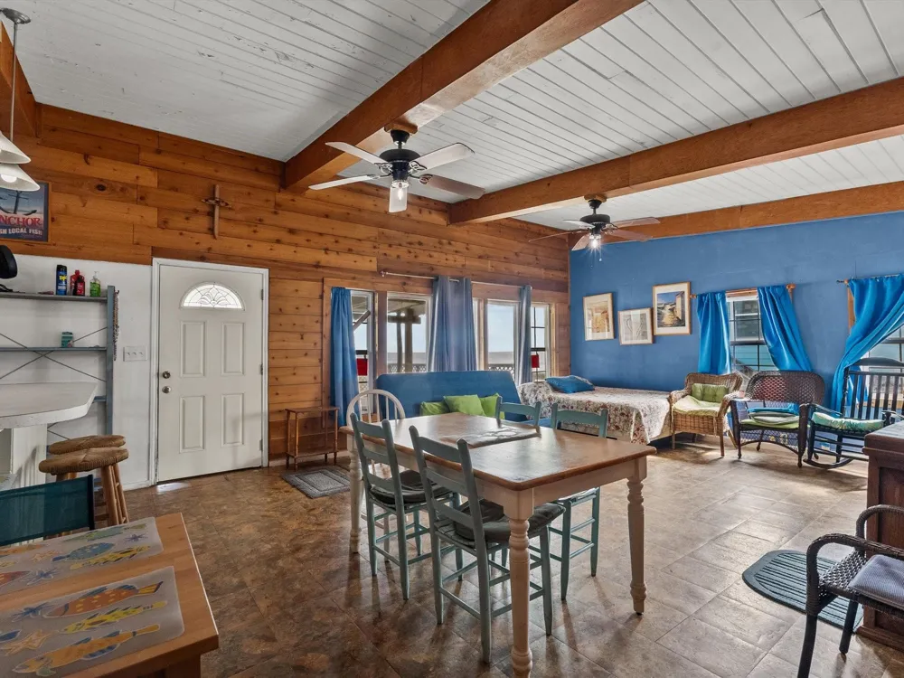 510 Beach Drive Surfside Beach, TX 77541