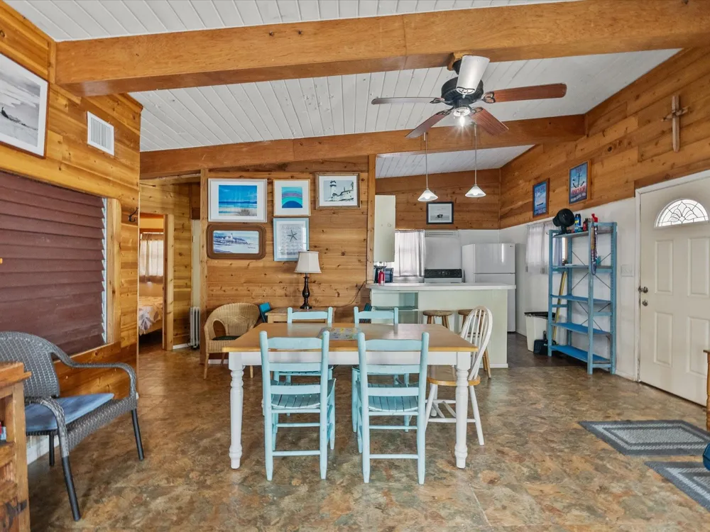 510 Beach Drive Surfside Beach, TX 77541