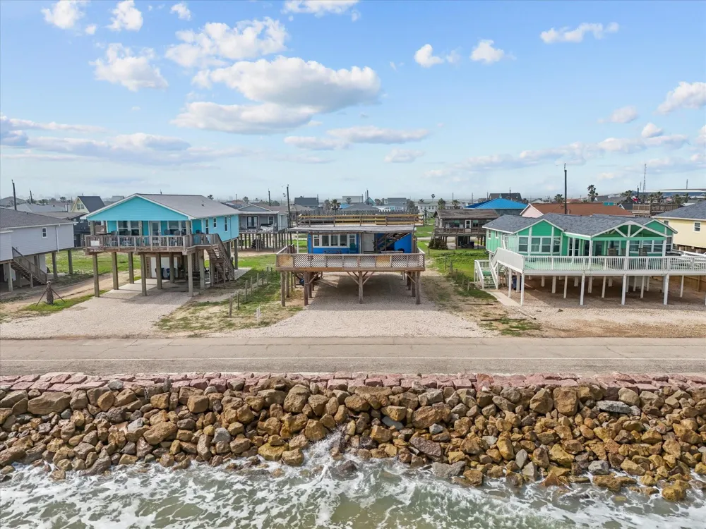 510 Beach Drive Surfside Beach, TX 77541