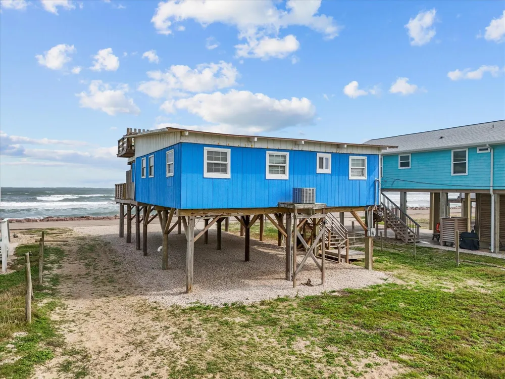 510 Beach Drive Surfside Beach, TX 77541