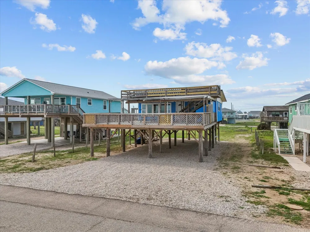 510 Beach Drive Surfside Beach, TX 77541