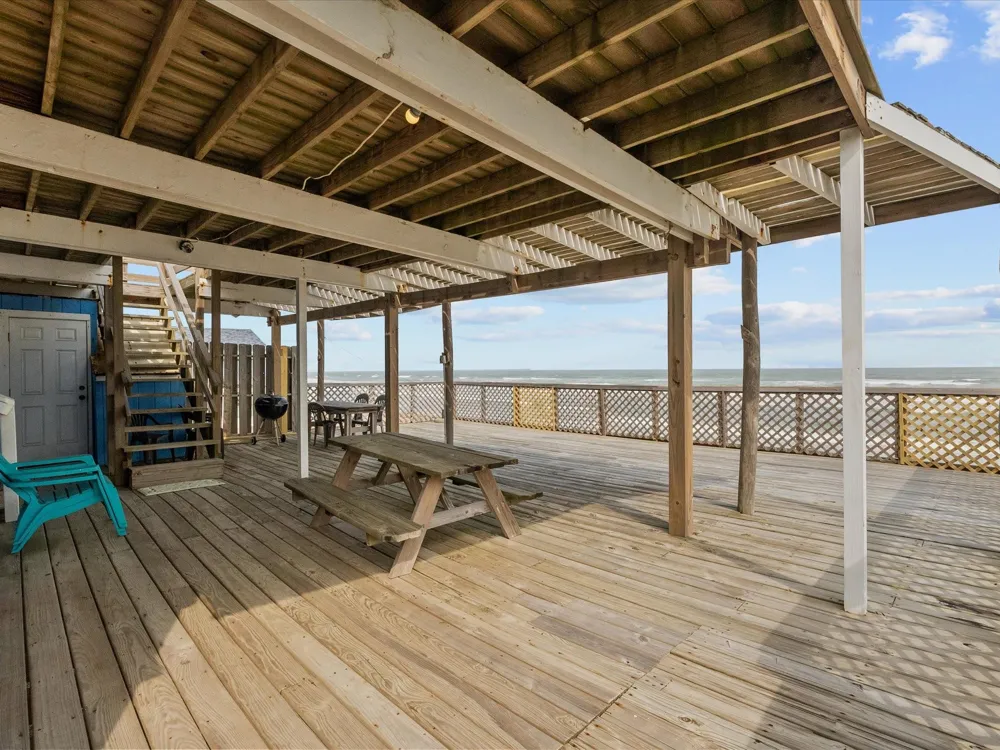 510 Beach Drive Surfside Beach, TX 77541