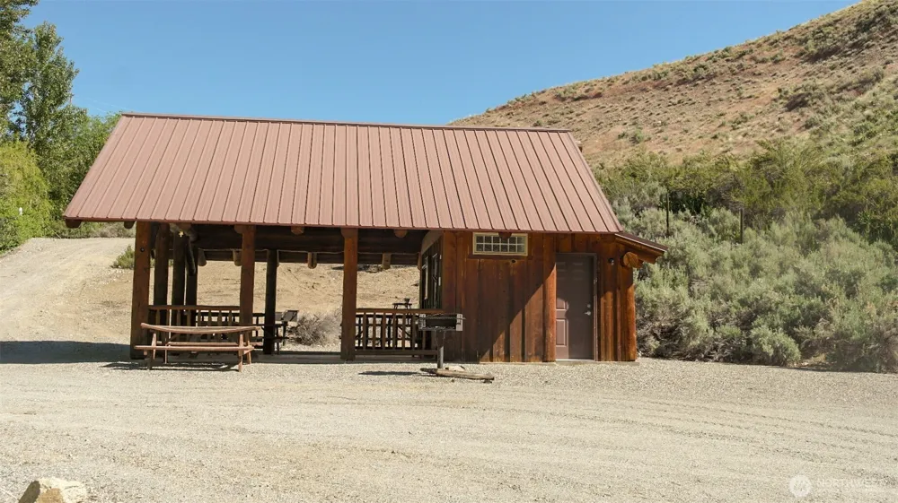 4 Brook Trout Lane Methow, WA 98834