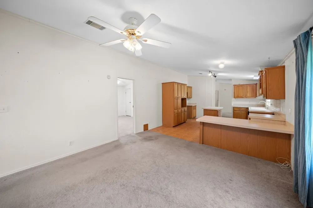 21133 Joe Paul Lane Chandler, TX 75758