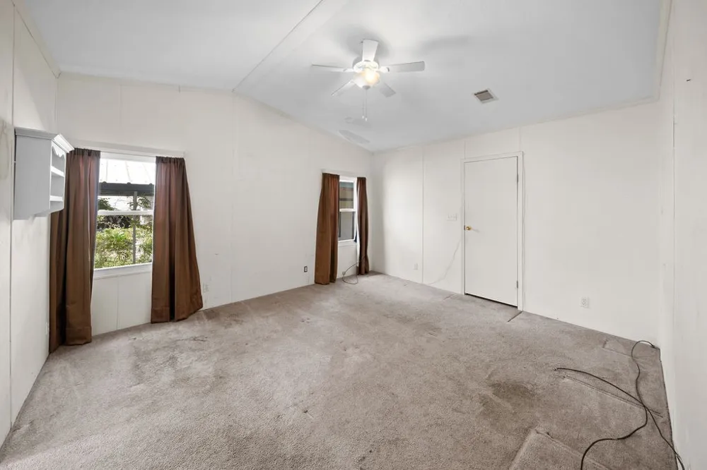 21133 Joe Paul Lane Chandler, TX 75758