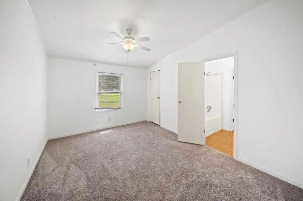 21133 Joe Paul Lane Chandler, TX 75758