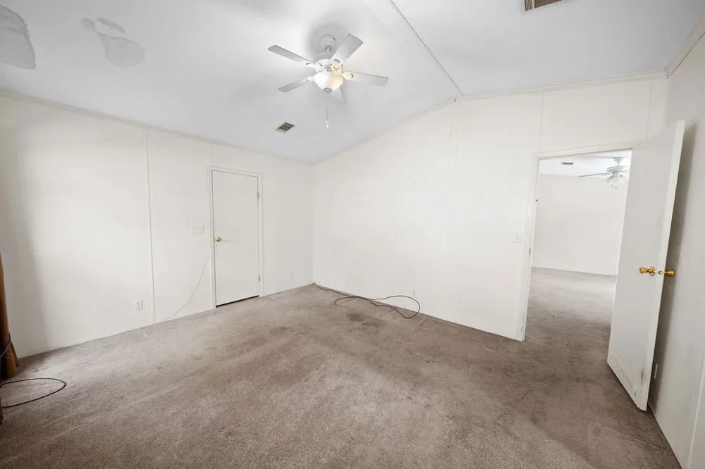 21133 Joe Paul Lane Chandler, TX 75758